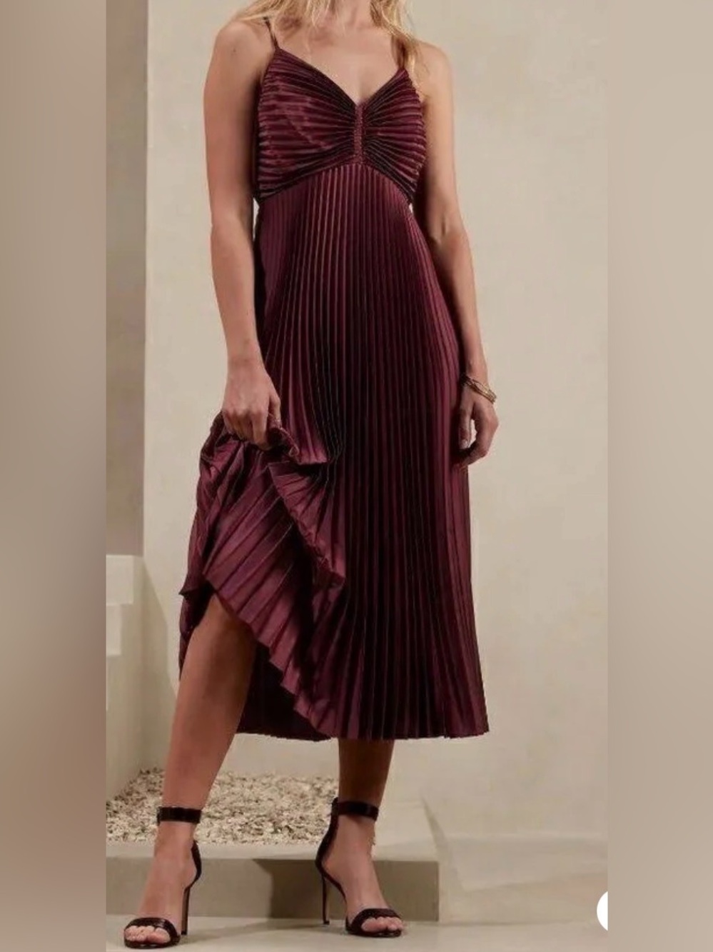 Banana Republic Solaire Pleated Midi Dress Burgundy Wine Size 6 Tall 6T